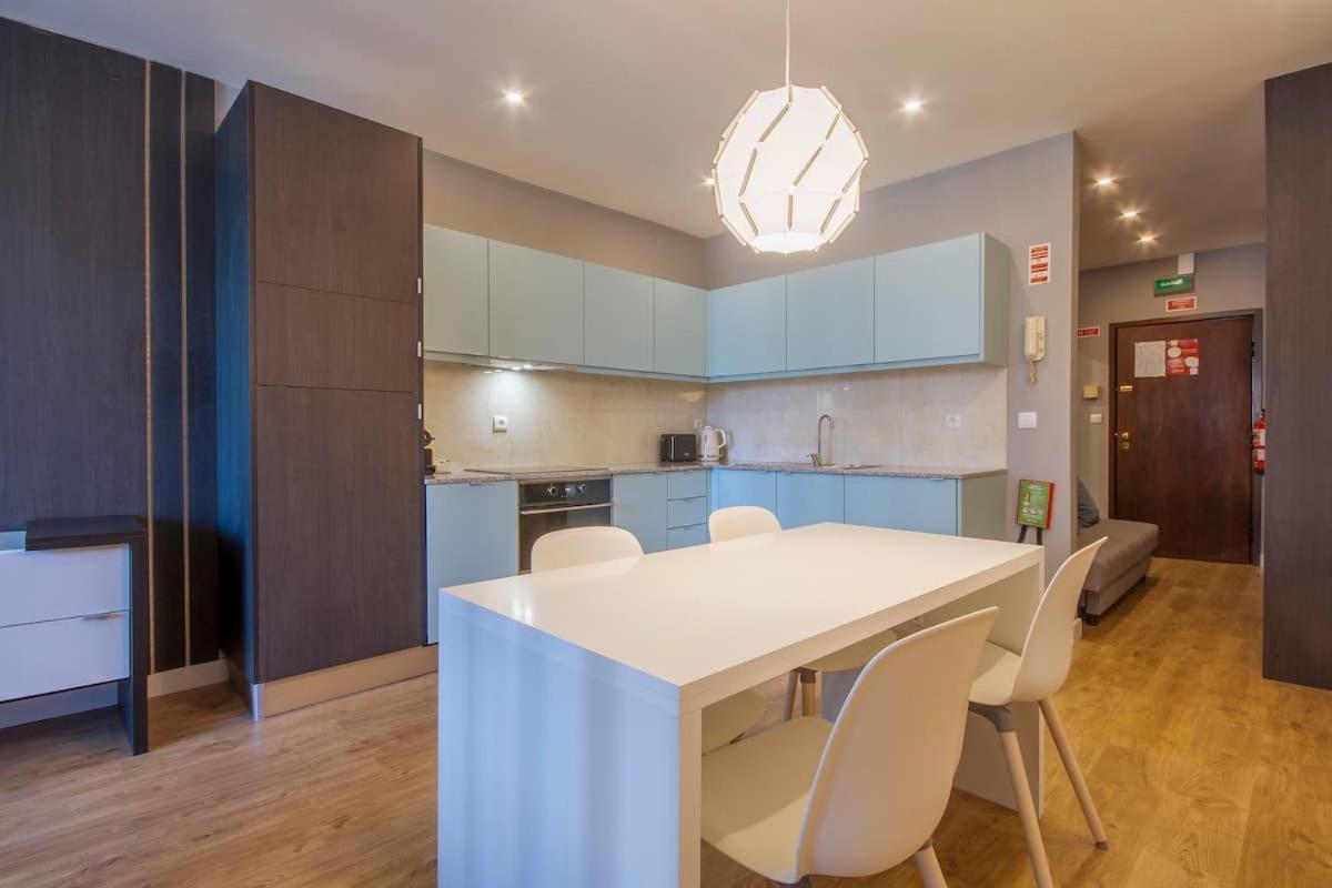 408 Gale Center Apartamento Wi-Fi, Estacionamento Porto Buitenkant foto