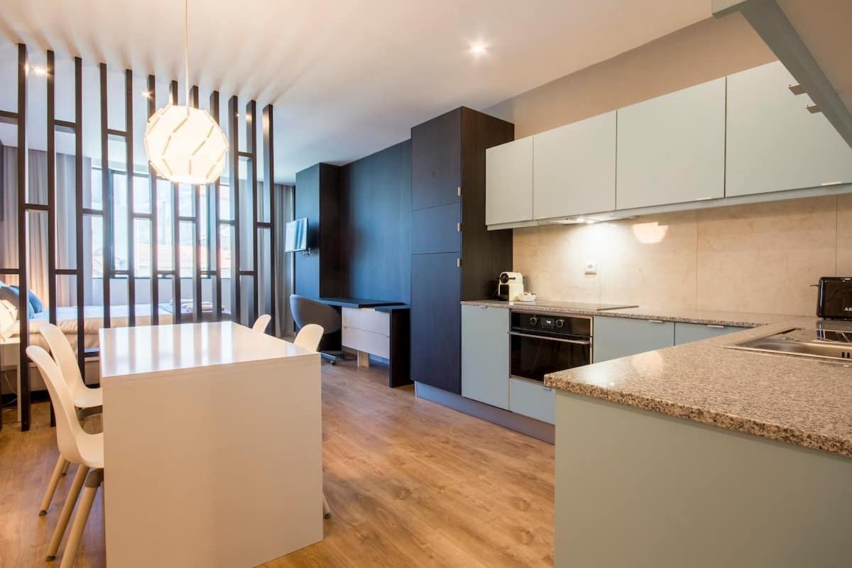 408 Gale Center Apartamento Wi-Fi, Estacionamento Porto Buitenkant foto